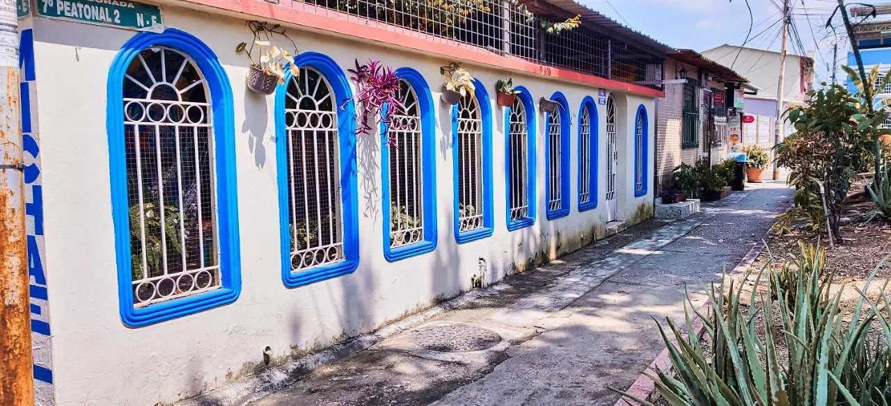 מלון גוויאקיל Casa Michael 2*,  אקוודור