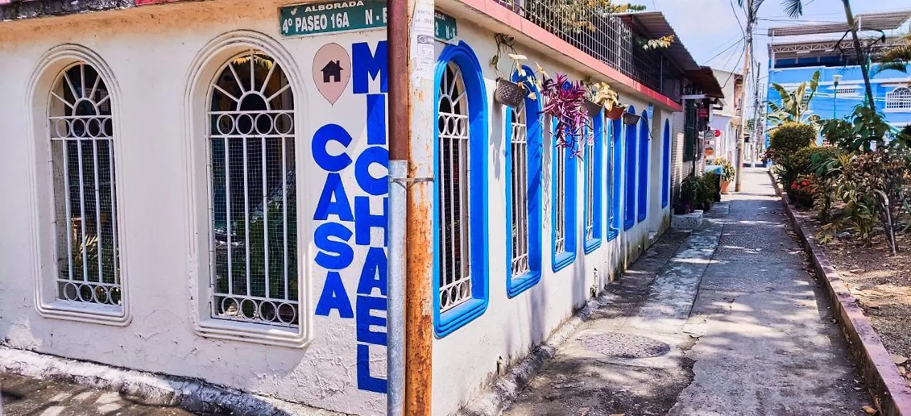 מלון גוויאקיל Casa Michael בית הארחה
