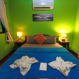 Adrianas Place Boutique 2* Panglao