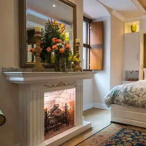 Bed & Breakfast Colonna ****